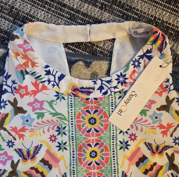 Sunny Girl Australia Colorful Print Sleeveless Top NWT Medium Vacation Resort - Picture 3 of 16